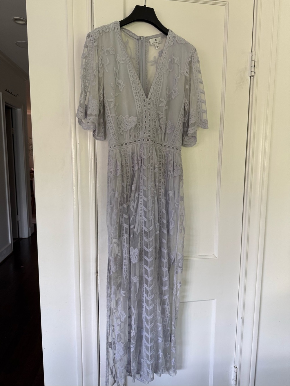 Socialite Lace Embroidered V-Neck Maxi Dress in Light Blue/Gray